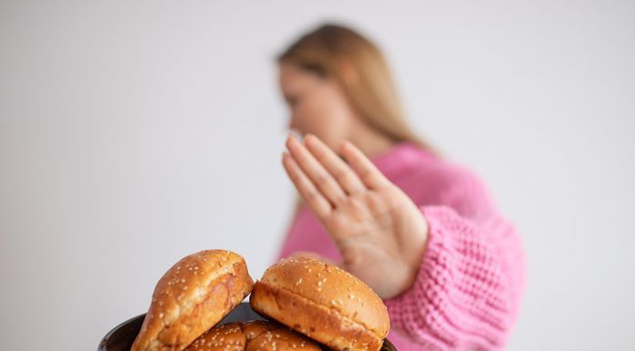 Alergias, intolerancias y contaminación cruzada en los restaurantes: cómo comer fuera de casa de forma segura